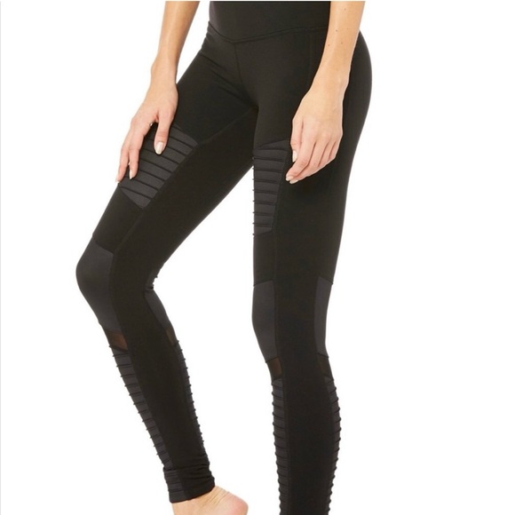 Alo Yoga Moto leggings in perfect condition. Size XXS, in various colors. - Picture 5 of 5